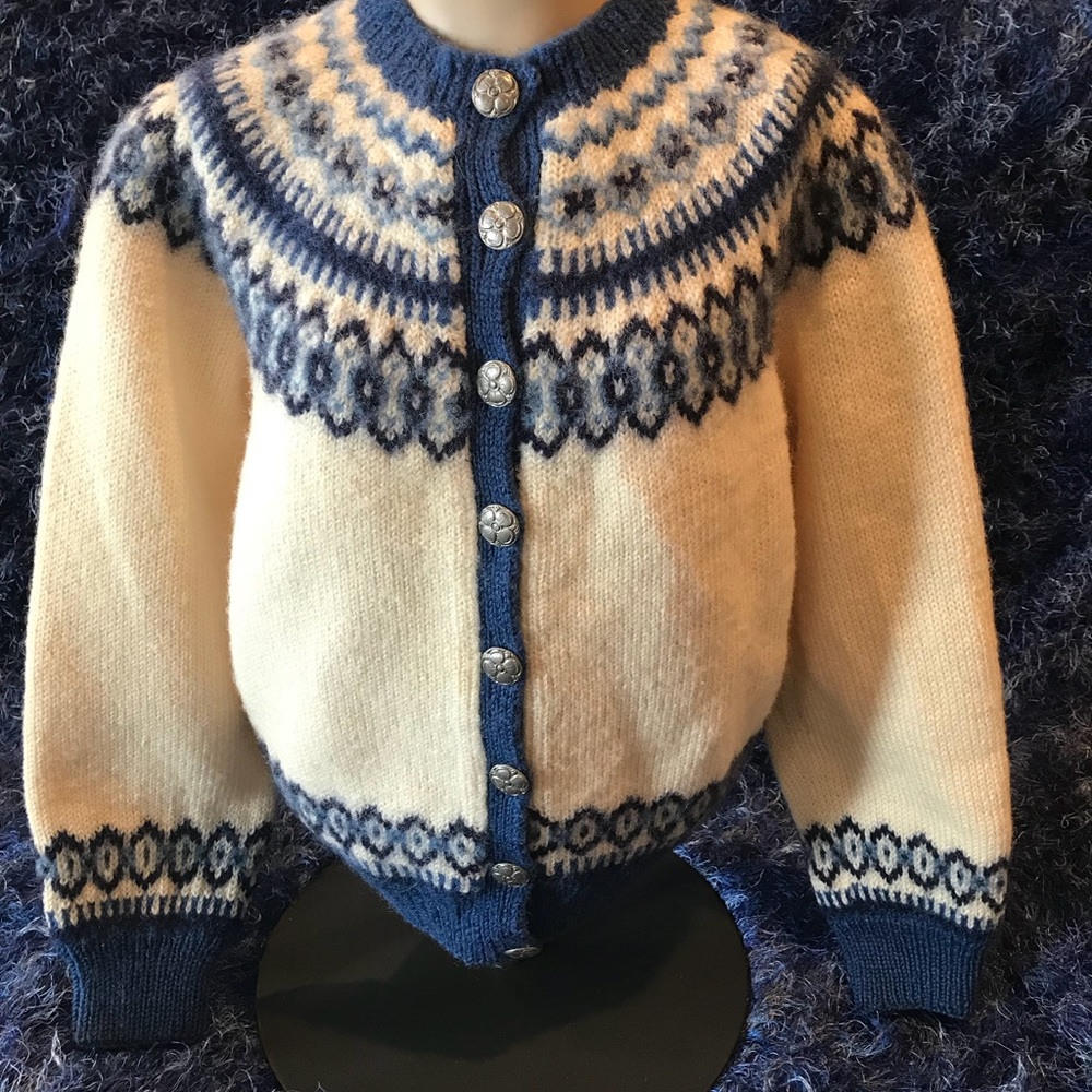 Handmade Women’s Norwegian Sweater